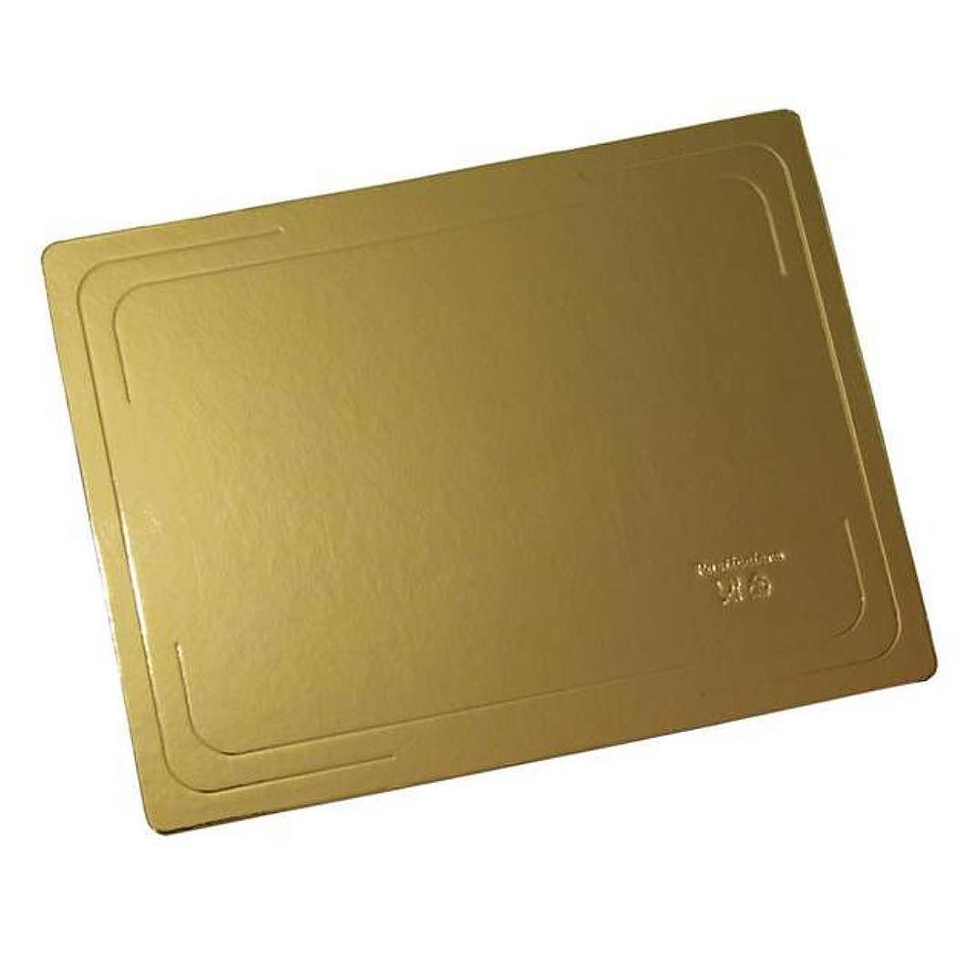 картинка Подложка золото (2,5) 30/40 см (односторонняя) от магазина KondiShop