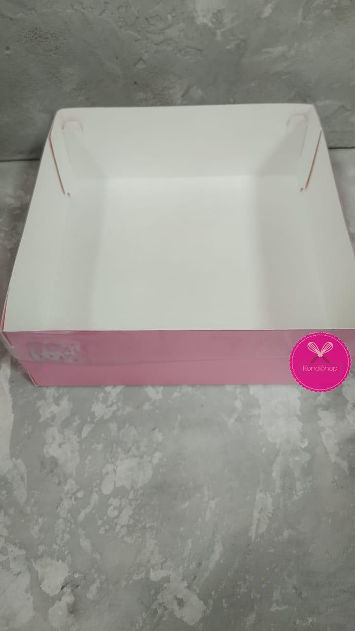 картинка УЦЕНКА Коробка 20/20/7 белая/ розовая, с пласт.прозр. крышкой от магазина KondiShop