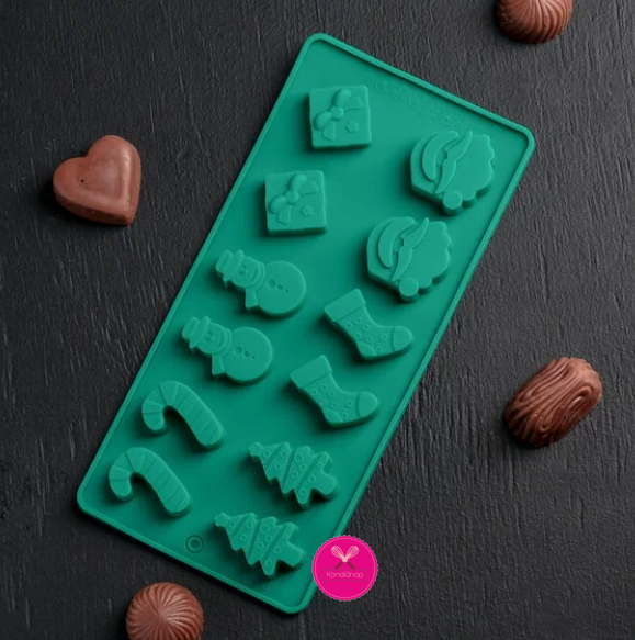картинка Форма силиконовая Новый год/конфеты новогодние 12 ячеек для шоколада от магазина KondiShop