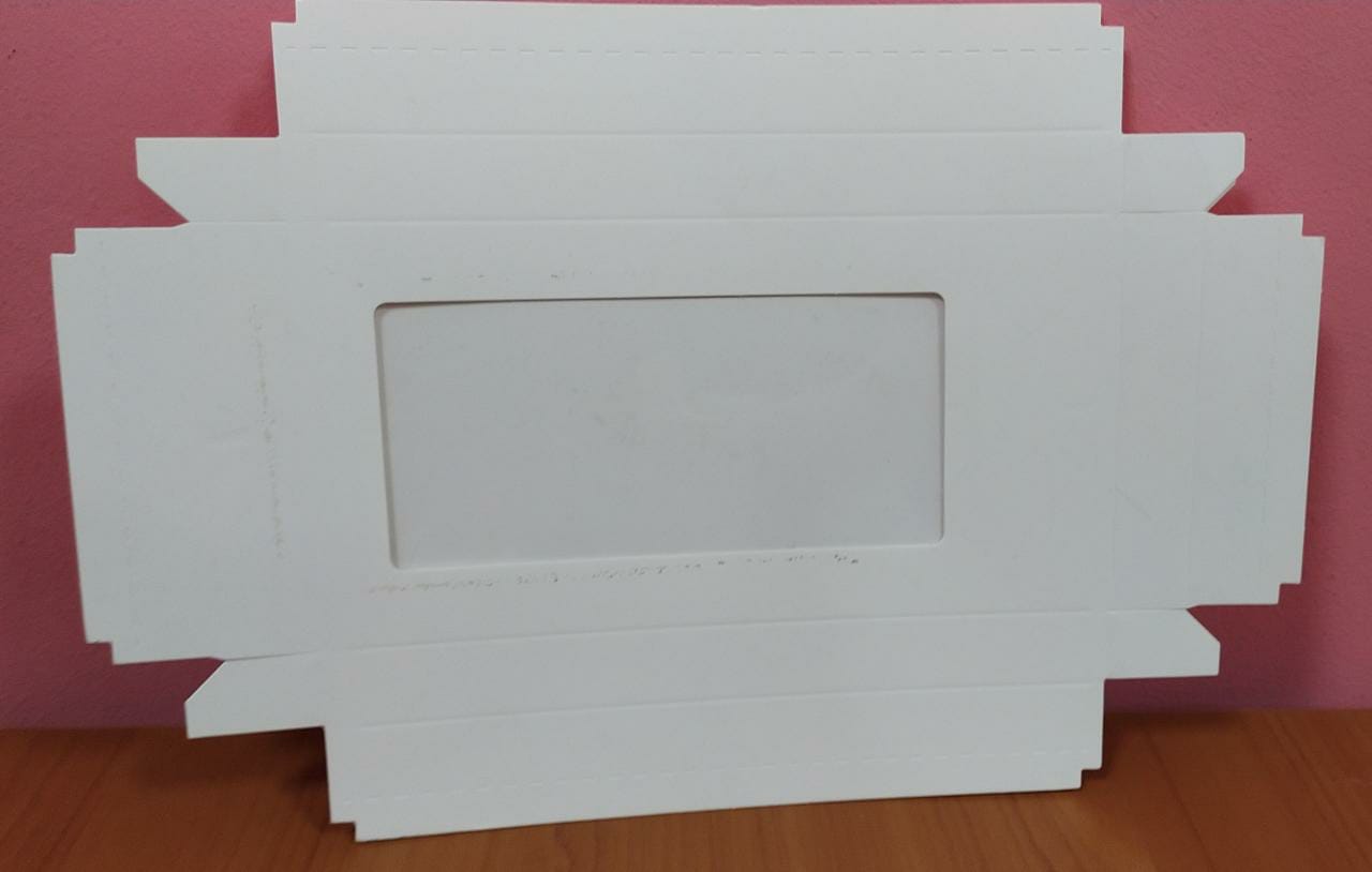 картинка УЦЕНКА Коробка под плитку шоколада 18/9/1,7 белый  от магазина KondiShop