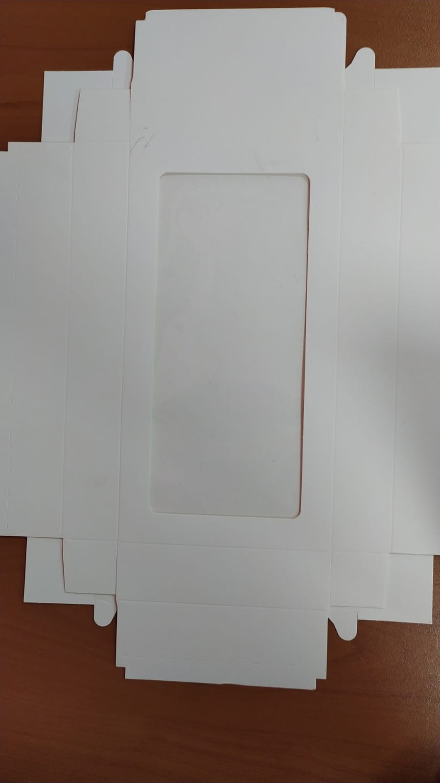 картинка УЦЕНКА Коробка для 12 макаронс с ложементом, 21/11/5,5 белая с окном  от магазина KondiShop