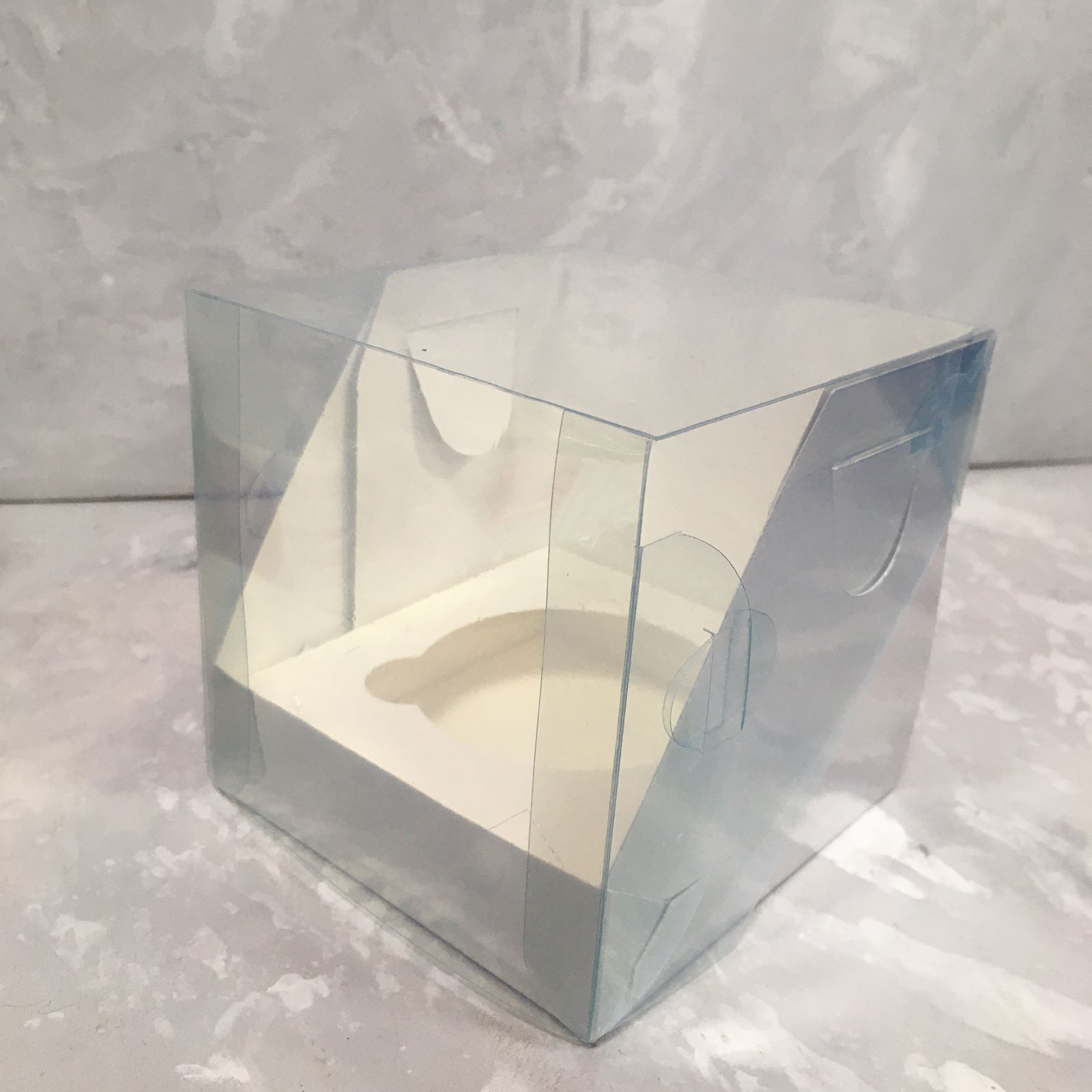 картинка Коробка на 1 капкейка с пластиковой крышкой, серебро от магазина KondiShop