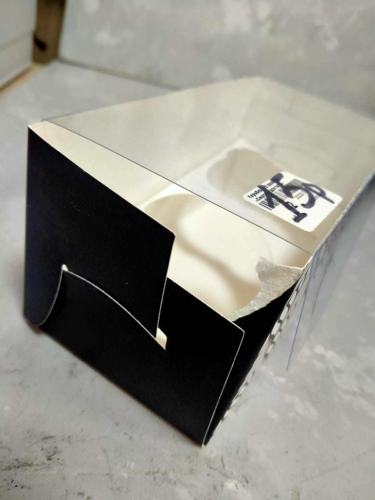 картинка УЦЕНКА Коробка на 2 капкейка «Сюрприз для тебя»  от магазина KondiShop