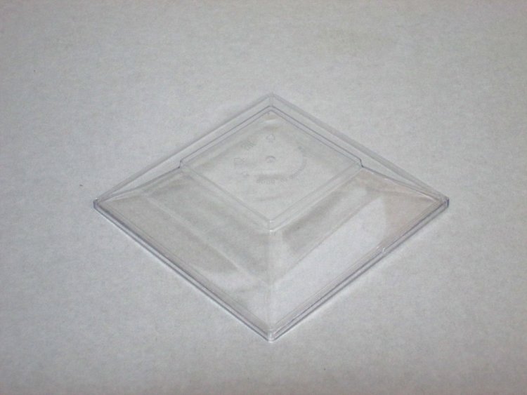 картинка Крышка к креманке под трайфлы  200 мл (пластиковая) квадрат от магазина KondiShop